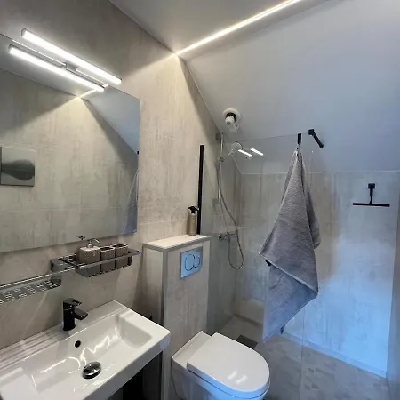 Modern Vaskerelven 12 Apartment